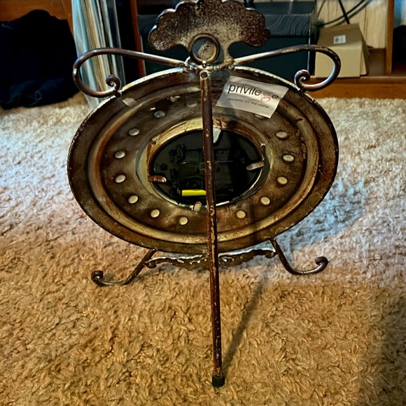 Decorative antique-looking Clock - stand up or hang - Picture 4 of 6